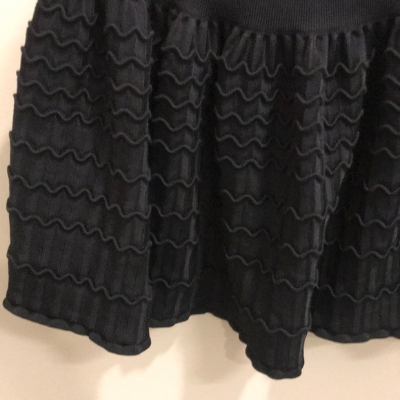BCBG Black Drop Waist Skirt Small - Picture 2 of 4